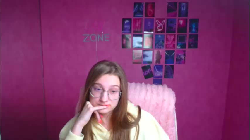 queen_amelie Adult Chat March 2, 2026