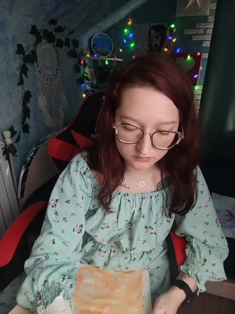 Mari_Gold Adult Chat March 2, 2026