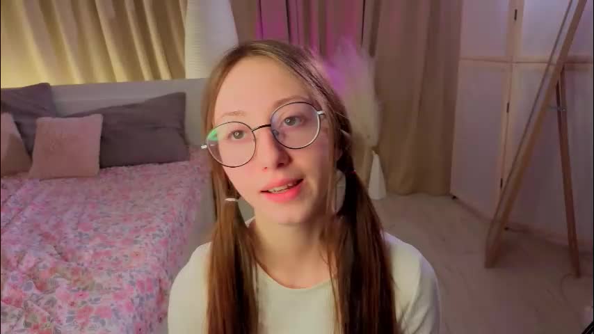 avrillemell Adult Chat March 3, 2026