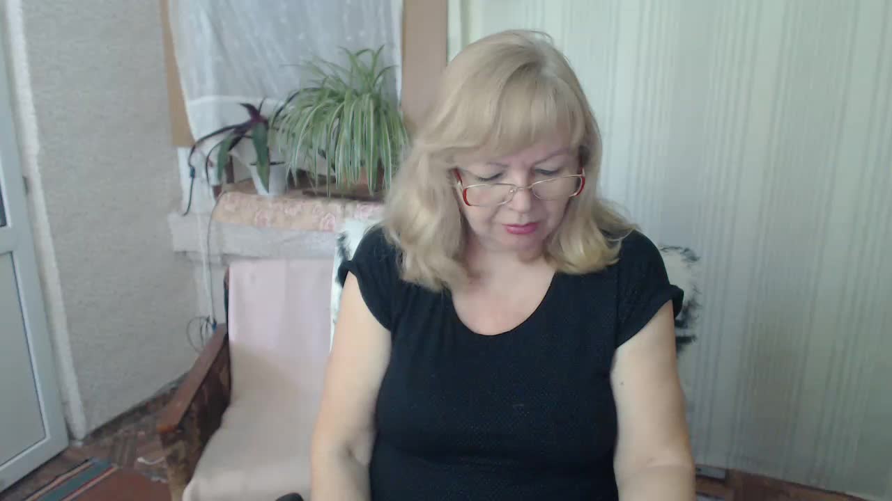 EvelynLoveShy Adult Chat March 3, 2026