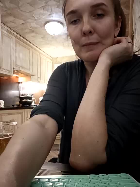 -Frida- Adult Chat March 3, 2026