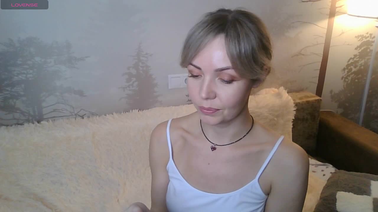 Red_Rose_98 Adult Chat March 4, 2026