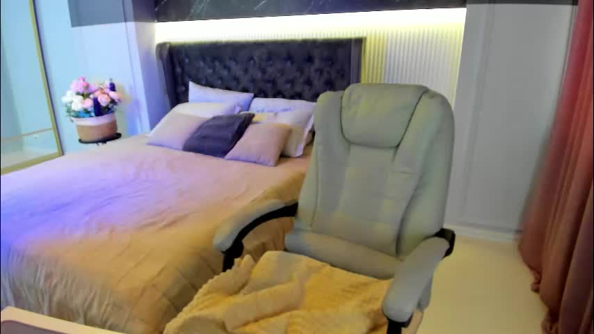 wow_maya Adult Chat March 4, 2026