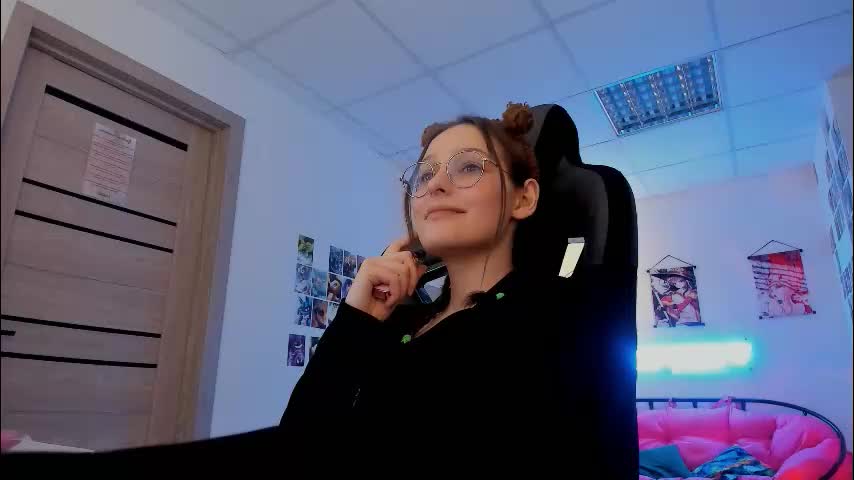 jenniferkiim Adult Chat March 4, 2026