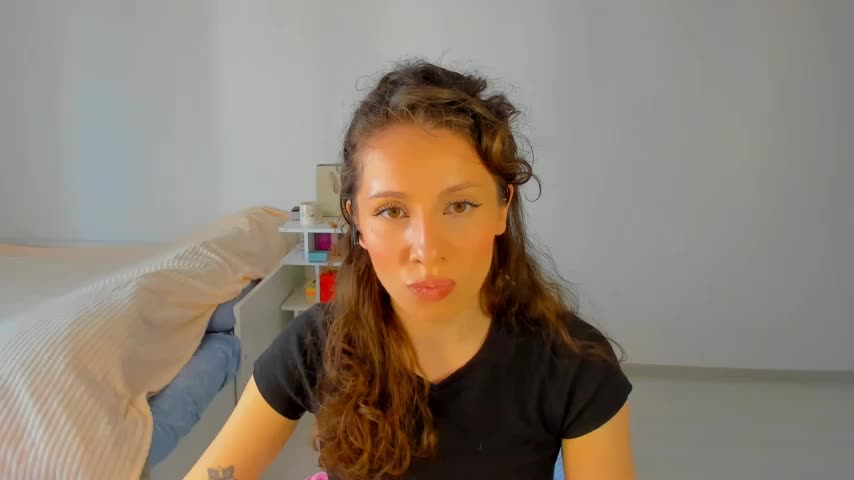 Diva_Allure_ Adult Chat March 4, 2026