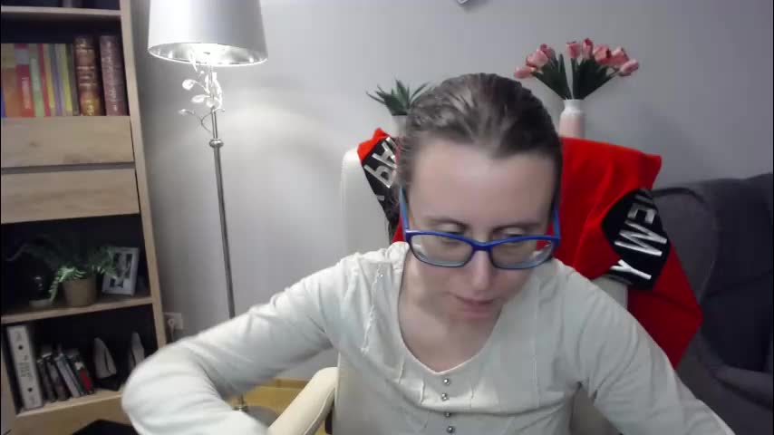 lizzy_sparkle Adult Chat March 4, 2026