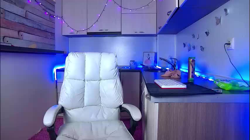 nally_ferrari Adult Chat March 4, 2026