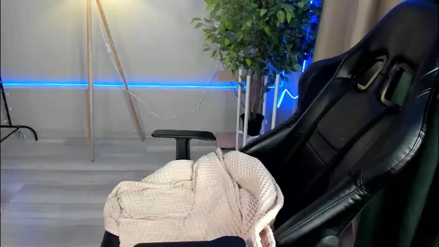 rosa_vaughn Adult Chat March 4, 2026