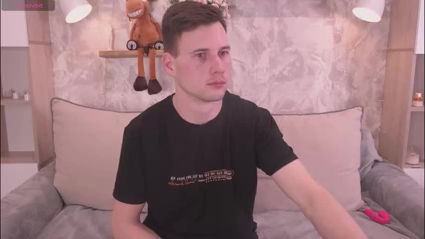 fluffy_hat Adult Chat March 4, 2026