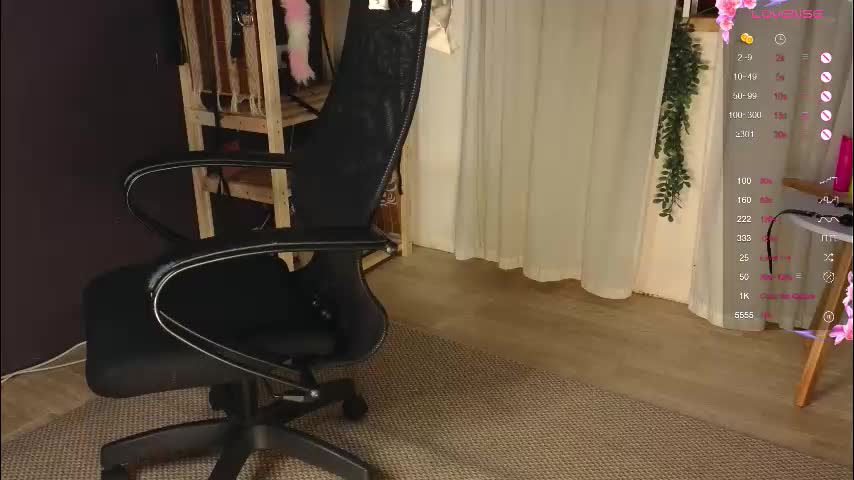 hotlaracroft Adult Chat March 5, 2026