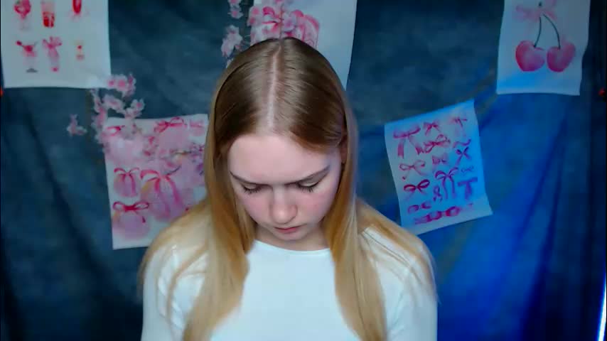 _mademoiselle_e Adult Chat March 5, 2026