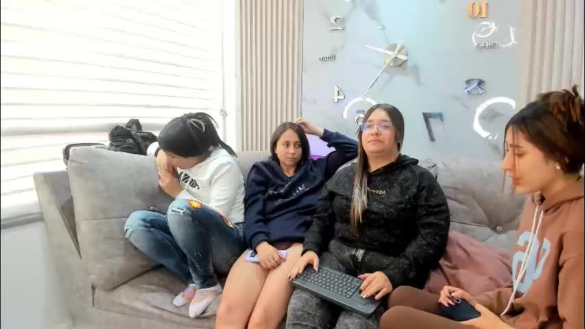 abella_as_ Adult Chat March 5, 2026