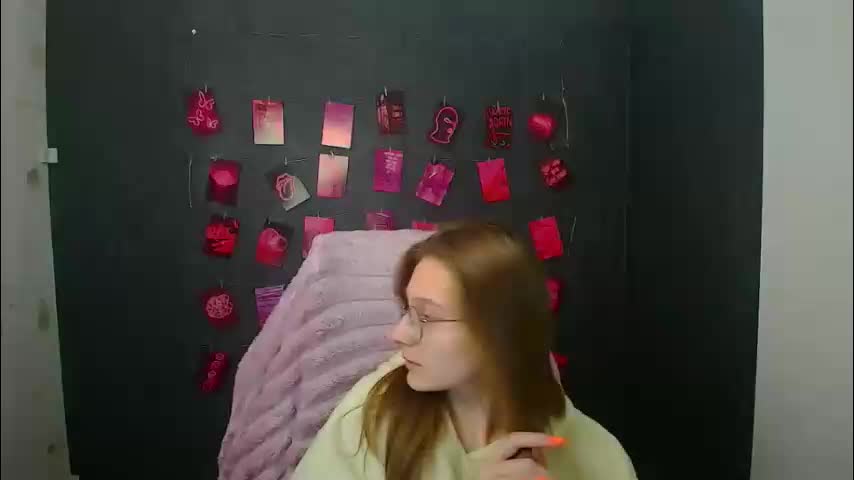 queen_amelie Adult Chat March 5, 2026