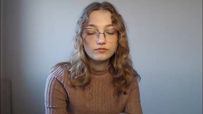 lily_tayberry Adult Chat March 5, 2026