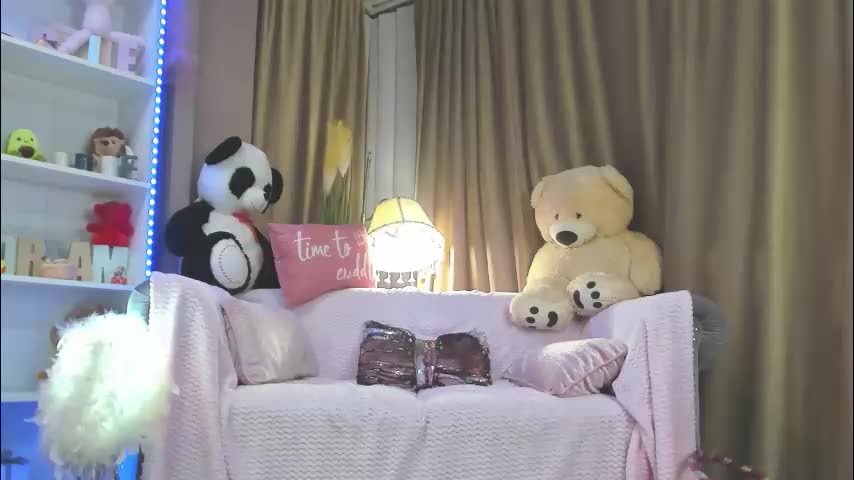 ari3el Adult Chat March 5, 2026