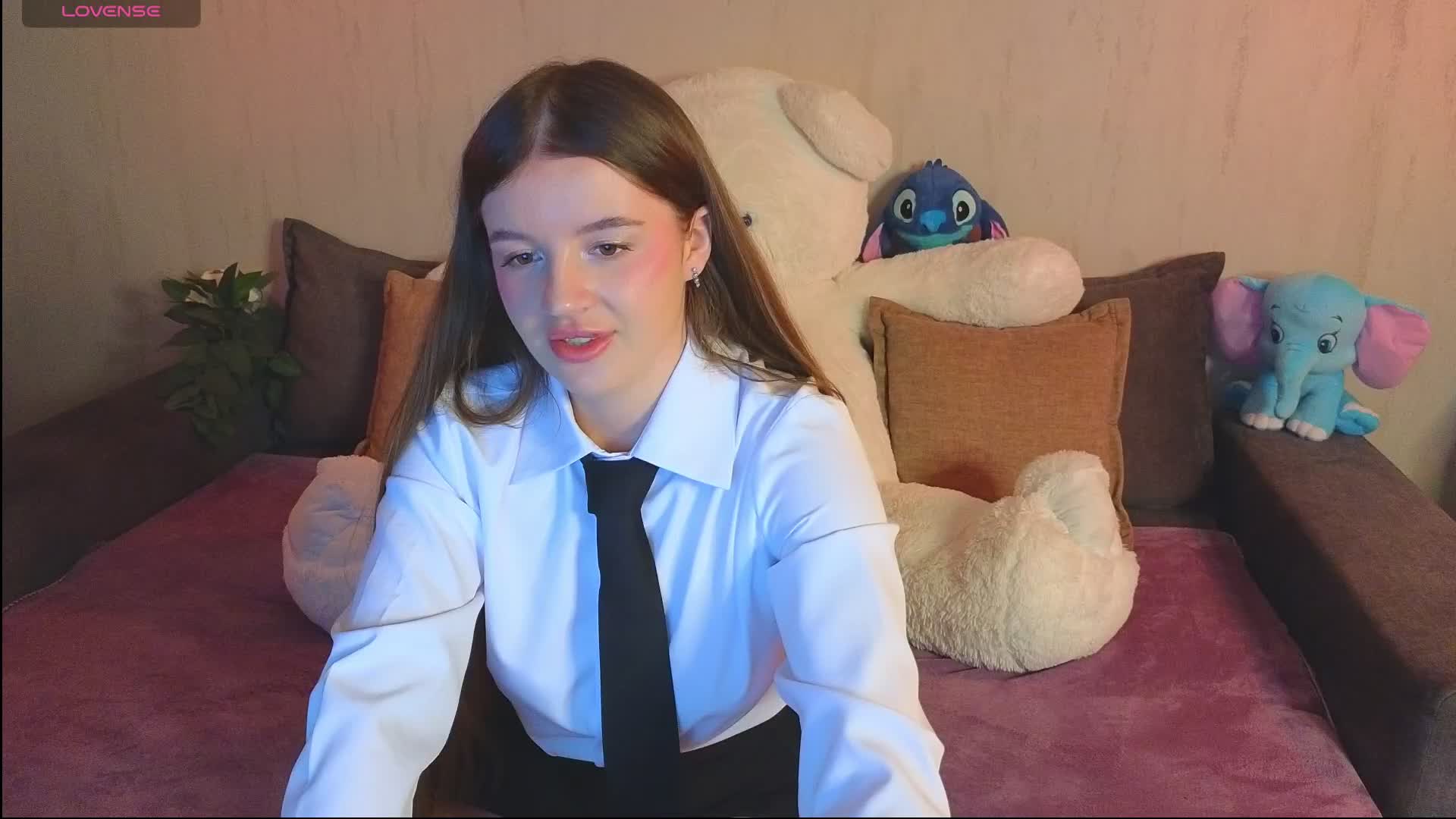 Rosalinelov Adult Chat March 6, 2026