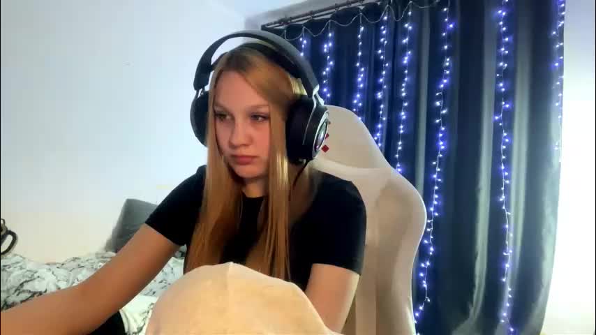 kayceefroehner Adult Chat March 6, 2026