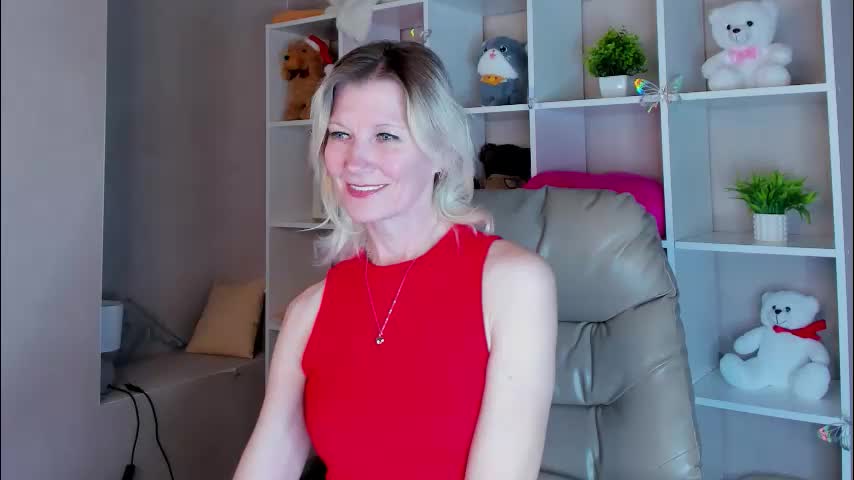 julie_lucasss Adult Chat March 6, 2026