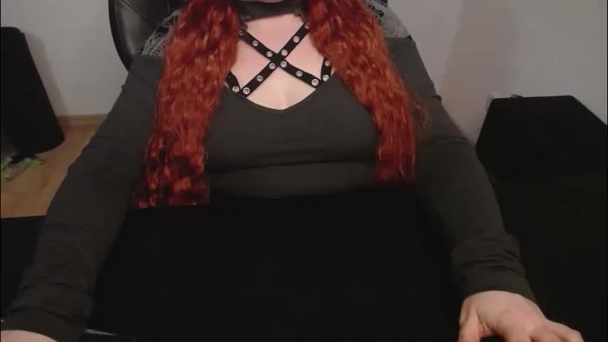 elly_petite Adult Chat March 6, 2026