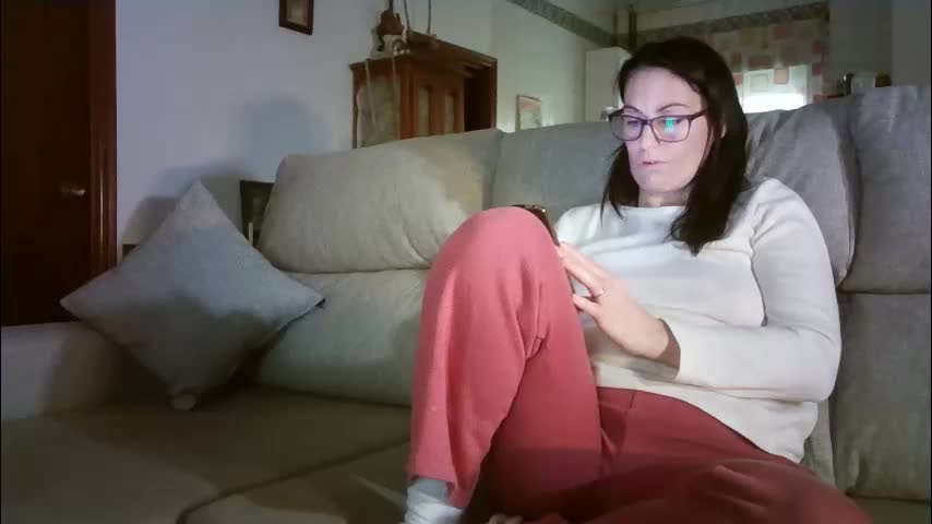 lolahueso Adult Chat March 6, 2026
