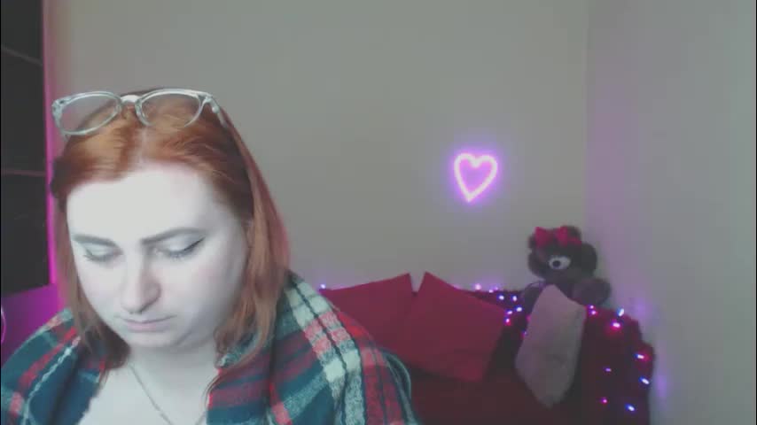 alicia_side_red Adult Chat March 6, 2026