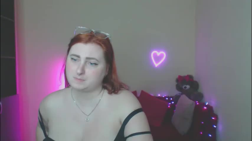 alicia_side_red Adult Chat March 6, 2026