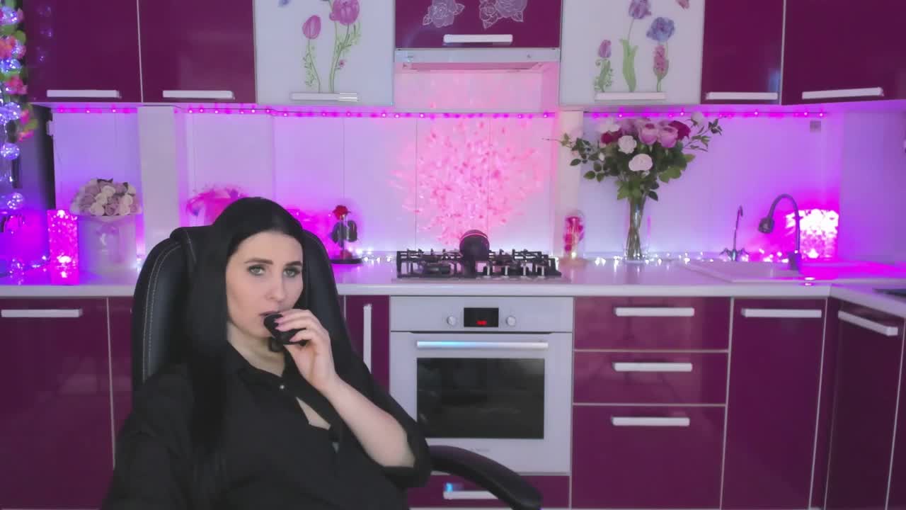 Olivija2020 Adult Chat March 7, 2026