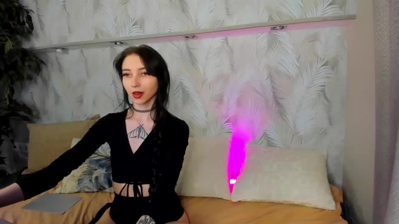 Ellen-Hops Adult Chat March 7, 2026