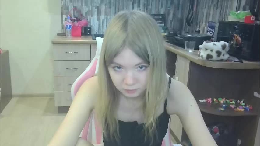 minnie_ange1 Adult Chat March 7, 2026