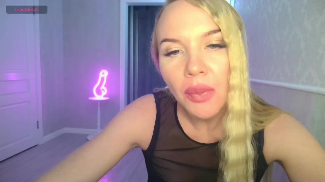 DOMINATRIX77 Adult Chat March 7, 2026