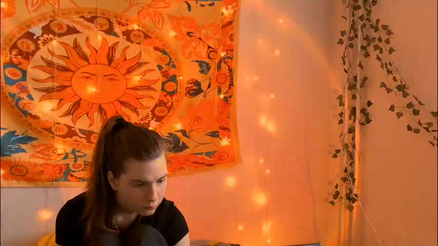 aliceinredsquare_ Adult Chat March 8, 2026