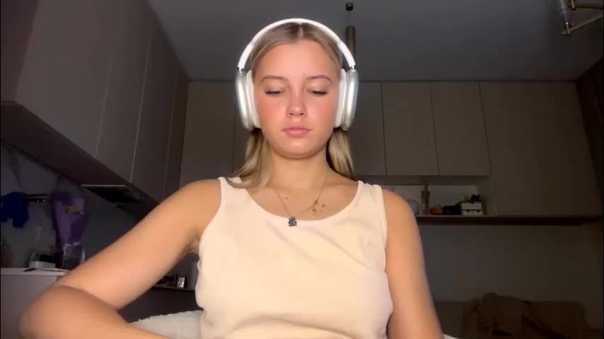 lourapimenta Adult Chat March 8, 2026