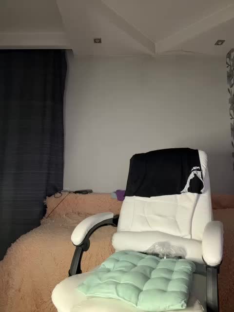 Eva-Bella Adult Chat March 8, 2026