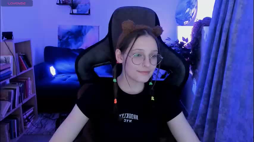 jenniferkiim Adult Chat March 8, 2026