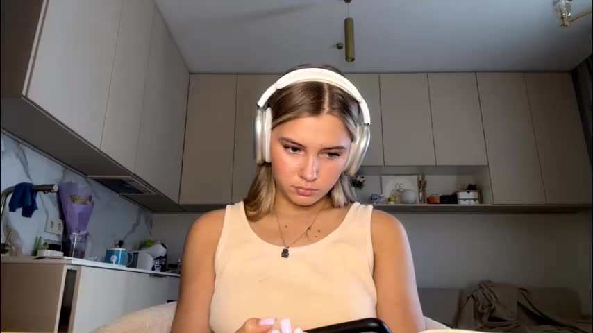 lourapimenta Adult Chat March 8, 2026