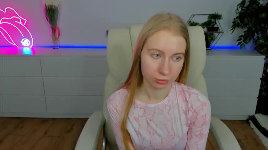 alina__blonde Adult Chat March 8, 2026