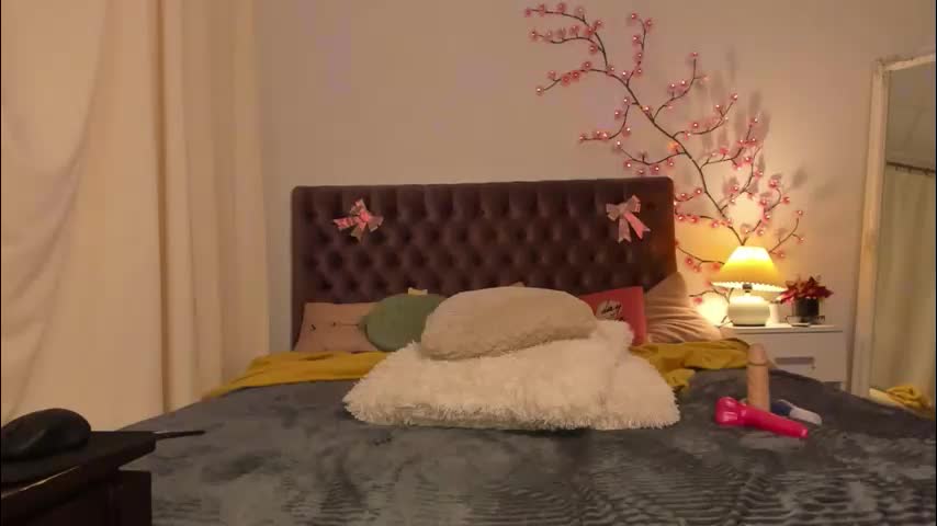 milanahottss Adult Chat March 8, 2026