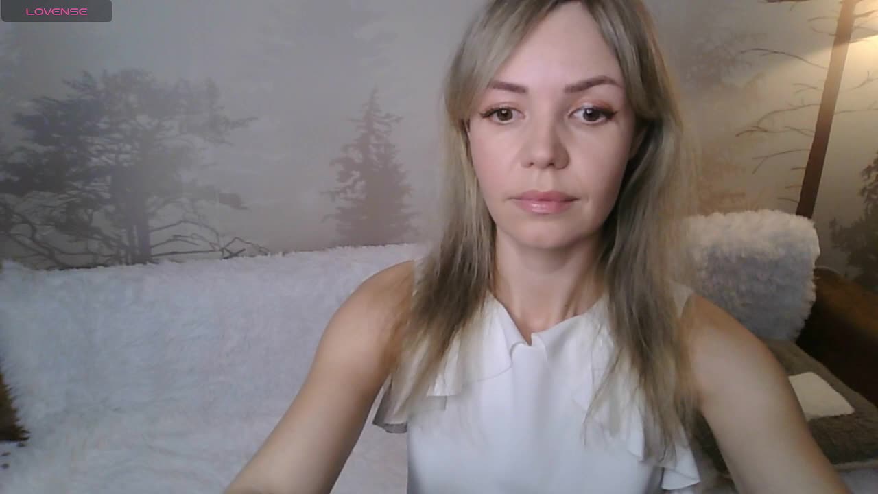 Red_Rose_98 Adult Chat March 8, 2026