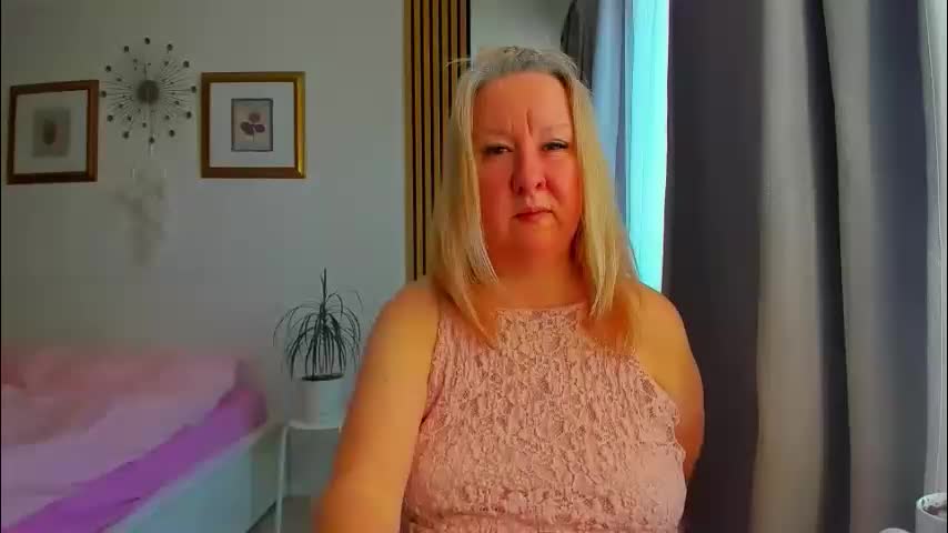 blonde_angel20 Adult Chat March 9, 2026