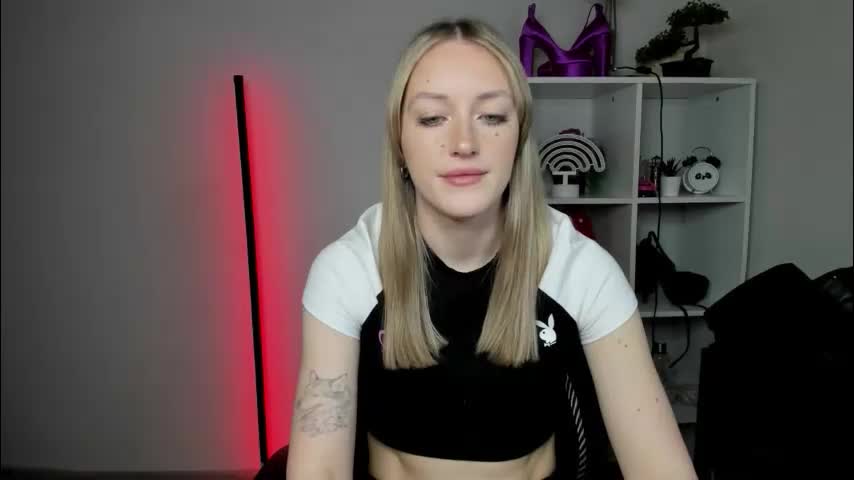 evelynblond Adult Chat March 9, 2026