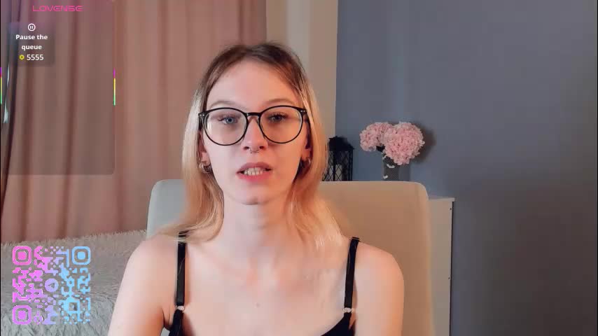 sunnivagaillard Adult Chat March 9, 2026