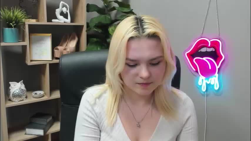 lilysweetxo Adult Chat March 9, 2026