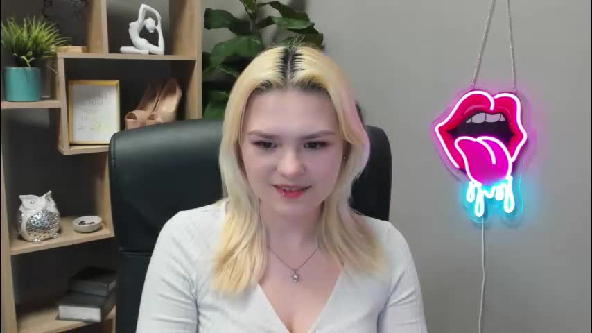 lilysweetxo Adult Chat March 9, 2026