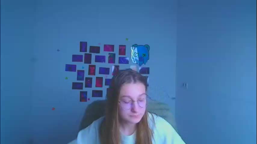 queen_amelie Adult Chat March 9, 2026