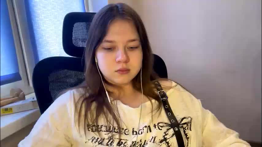 carolindueno Adult Chat March 9, 2026