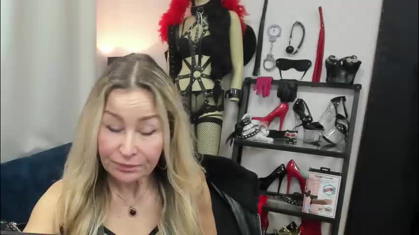 crystalxohotty Adult Chat March 9, 2026