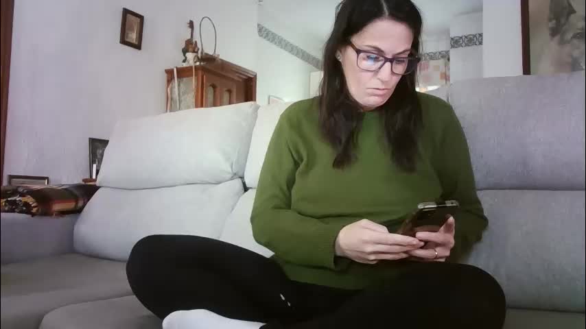lolahueso Adult Chat March 10, 2026