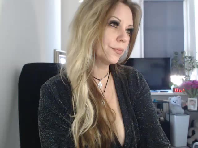 LadyVelvet Adult Chat March 10, 2026