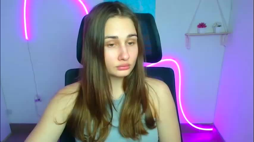 lora_kisses Adult Chat March 10, 2026