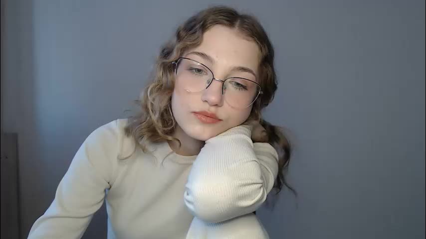 lily_tayberry Adult Chat March 9, 2026